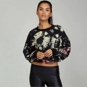 Noli Tie dye Sweatshirt crop Athleisure top - sweater workout sz Medium